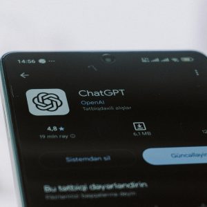 ChatGPT fora do ar? Servidores da OpenAI enfrentam problemas nesta segunda (20)