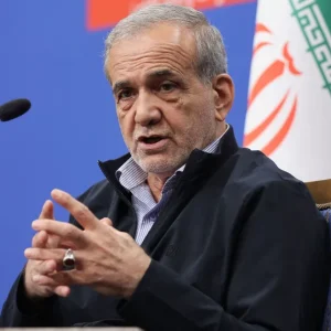 Bloqueio naval dos EUA é “extensão de ação militar”, diz presidente do Irã