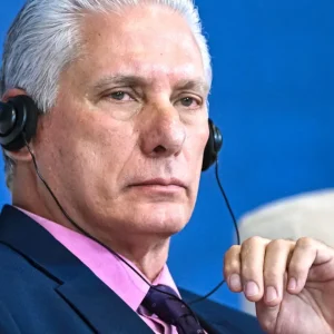Presidente de Cuba denuncia “danos criminais” causados ​​pelo governo Trump