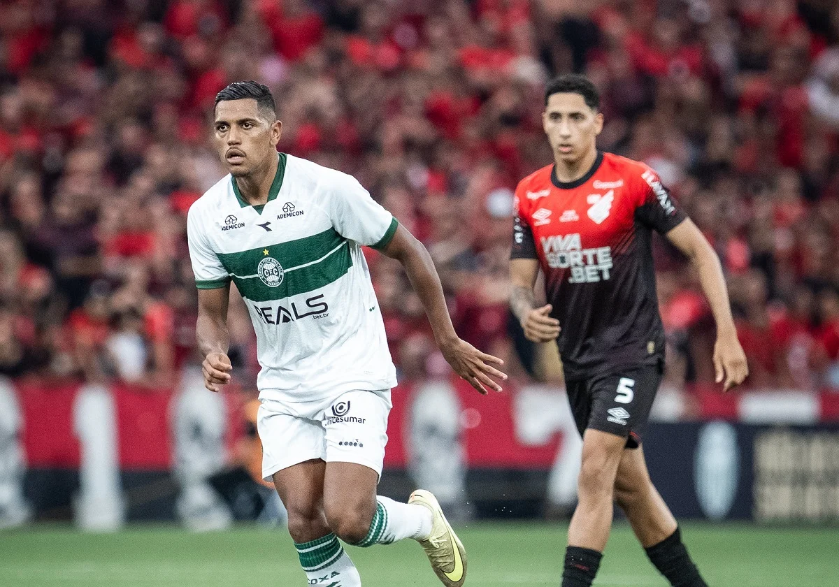 Athletico-PR x Coritiba: onde assistir ao clássico paranaense ao vivo, escalações e tudo do jogo. Imagem: JP Pacheco/Coritiba