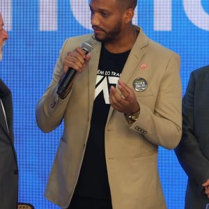 Lula pede mobilização a centrais sindicais para fim da escala 6×1