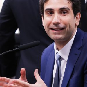 Orientação era investigar qualquer um, “sem pirotecnia, diz Galípolo