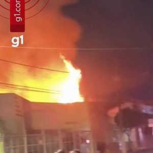 Vídeo: incêndio destrói boate em Cuiabá