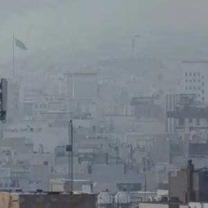 Aeronave dos EUA é abatida sobre Irã e piloto está desaparecido