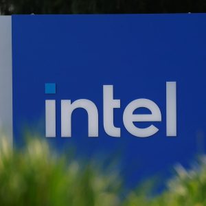 Google aumenta parceria com a Intel para construir chips personalizados