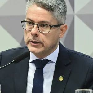 Relatório da CPI do Crime conecta facções com sistema financeiro