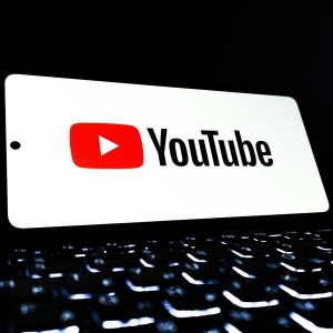 YouTube libera Picture-in-Picture de graça para todos os usuários