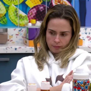 Ana Paula relata reação de produtora e risadas em gravação