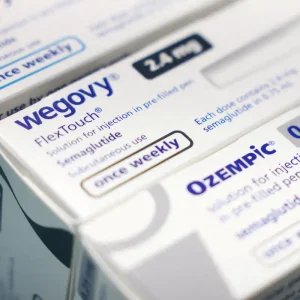 Anvisa vai aumentar fiscalização de canetas emagrecedoras manipuladas