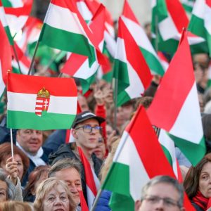 Hungria tem eleições neste domingo e Orbán pode deixar o poder