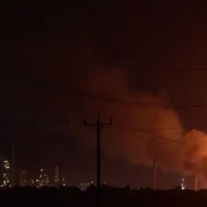 Incêndio na principal refinaria da Austrália afeta produção de gasolina