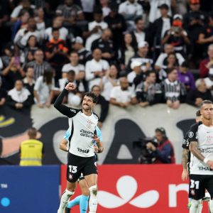Corinthians derrota Santa Fe e segue 100% na Copa Libertadores