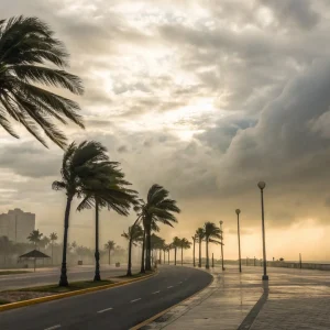 calor intenso e céu nublado