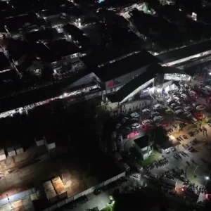 Colisão entre trens na Indonésia deixa ao menos 14 mortos e 84 feridos