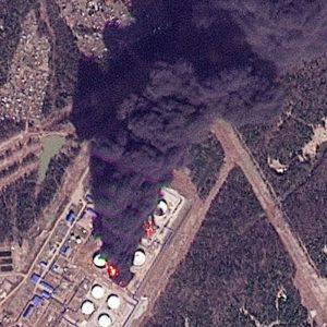 Drones ucranianos atingem instalações petrolíferas russas