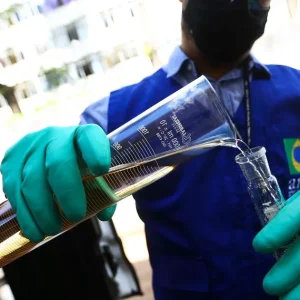 Indústria de etanol afirma estar pronta para elevar mistura na gasolina