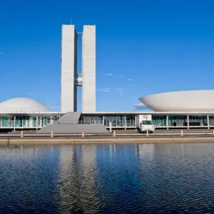 Análise: Janela partidária reflete uma força política da direita no Brasil