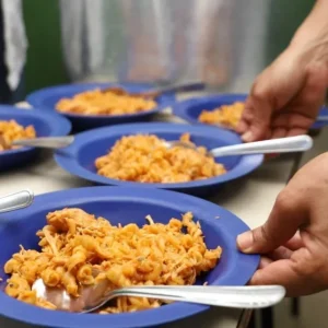 TCU: Governo acumula R$ 28 bilhões da merenda escolar sem análise de contas