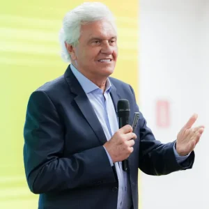 Caiado diz que escolha de vice exige cautela e mira chapa mais competitiva