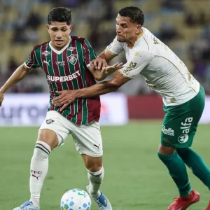 Brasileirão: Fluminense vence Chapecoense e segue na briga pela liderança