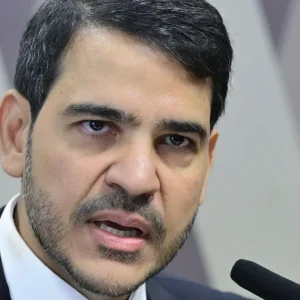 AGU não teve nenhuma participação no caso Master, diz Messias ao Senado