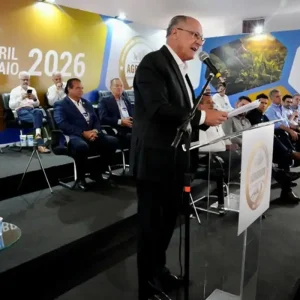 Alckmin anuncia crédito de R$ 10 bilhões para máquinas agrícolas