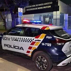 Fúria e destruição: homem bêbado quebra TVs, ameaça família e foge após confusão em Nova Mutum