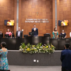 ALMT homenageia voluntários que atuam no suporte a pacientes oncológicos em Mato Grosso