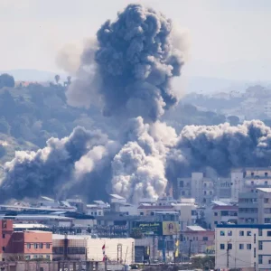 Hezbollah faz primeiros ataques contra Israel após início do cessar-fogo