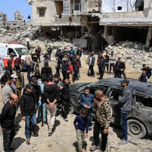 Ataque israelense deixa 10 mortos perto de escola usada como abrigo em Gaza