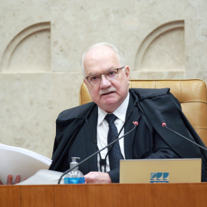 Fachin reconhece divergências sobre mandato-tampão no Rio