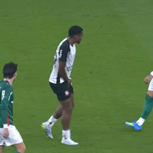 Corinthians x Palmeiras: jogador é expulso por gesto obsceno; veja o vídeo