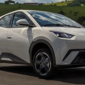 Fiat mantém liderança e BYD cresce no Brasil no primeiro trimestre de 2026