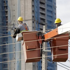 Apagão nacional deixa 343 mil clientes sem energia em MT