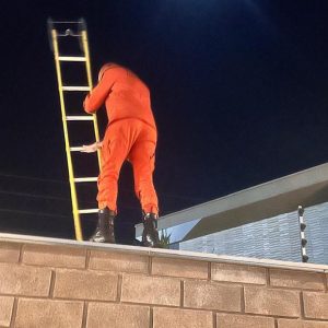 Idosa fica presa em fosso e é resgatada pelo Corpo de Bombeiros – 24 HORAS MT