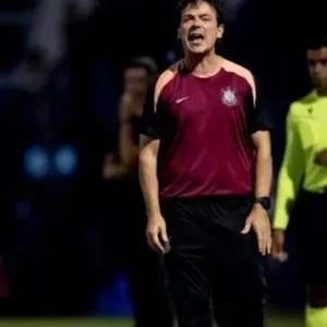 Corinthians: Diniz avalia vitória contra o Barra e explica mudanças no time