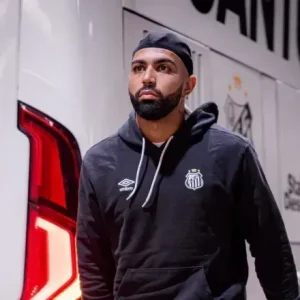 Cuca define substituto de Neymar contra o Flamengo