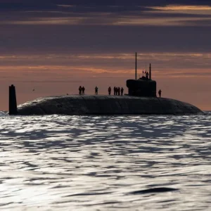 Reino Unido anuncia plano que frustrou ataque de submarinos russos