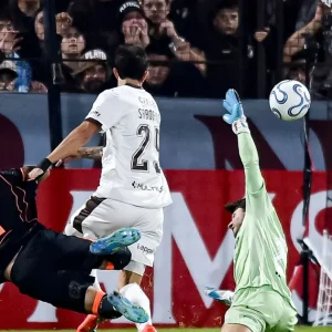 Platense x Corinthians: veja os melhores momentos do jogo da Libertadores