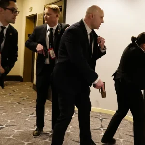 Atirador em jantar com Trump: Chegar perto é sinal de falha, diz professor