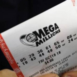 Mega Millions sorteia R$ 566 milhões e movimenta apostadores brasileiros