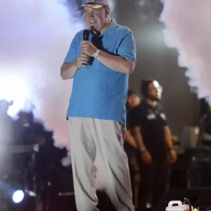 López-Aliaga lidera disputa pela presidência do Peru, diz apuração oficial