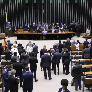 Congresso analisa vetos ao projeto que reduziu penas aos envolvidos no 8/1