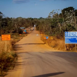 Ponte na MT-560 entre Sorriso e Tapurah é totalmente bloqueada