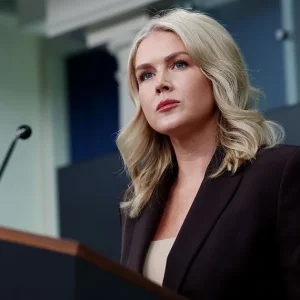 Casa Branca diz que Irã não pode mais distribuir armas para grupos aliados