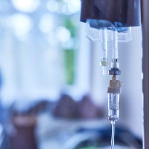 Falta de quimioterapia essencial leva hospitais a adaptar tratamentos e deixa pacientes sem opção ideal