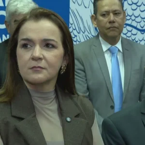 Saúde em Campo Grande: Adriane Lopes diz que audiência teve “ataques” e defende projeto de terceirização