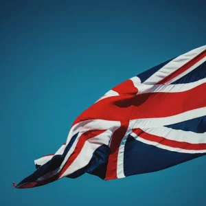 Homem é preso após esfaquear duas pessoas em área judaica de Londres