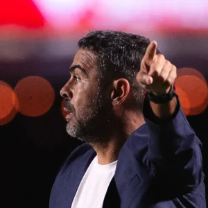 Artur Jorge aponta maior preocupação em início ruim do Cruzeiro na Série A