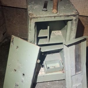 Dupla suspeita de furtar cofre de igreja em Piracicaba é presa; rastros no chão levaram policiais até os homens